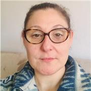 Adultos interesados en aprender el idioma, y/o estudiantes de turismo